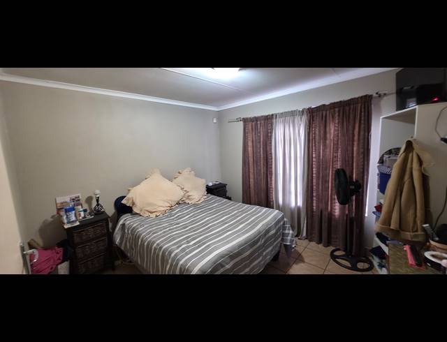3 BEDROOM FREEHOLD TO LET IN DIE HEUWEL